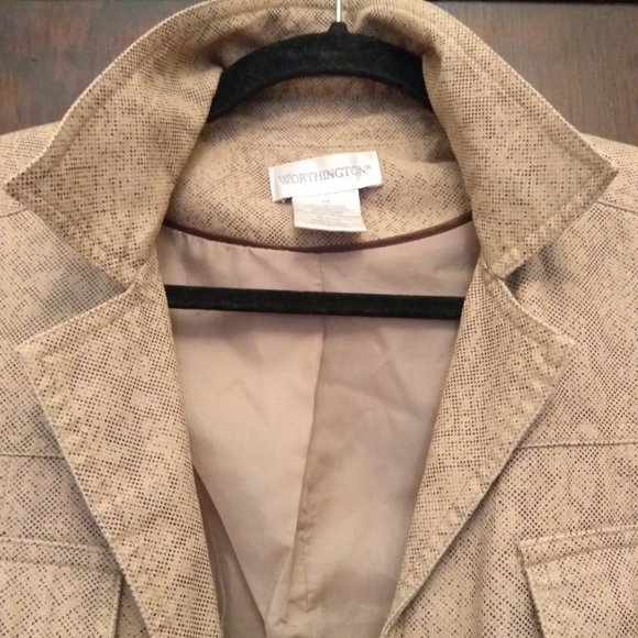 Safari Jacket. Neutral Color. Excellent Condition - Picture 13 of 16